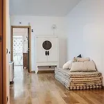 Πανσιόν Citta Studi - Collection