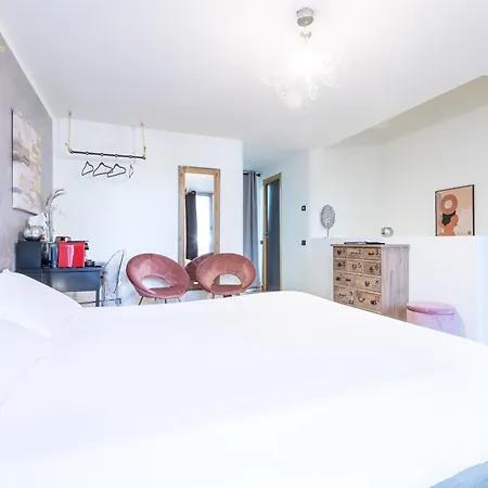 Casa de hóspedes Studi - Collection 4*